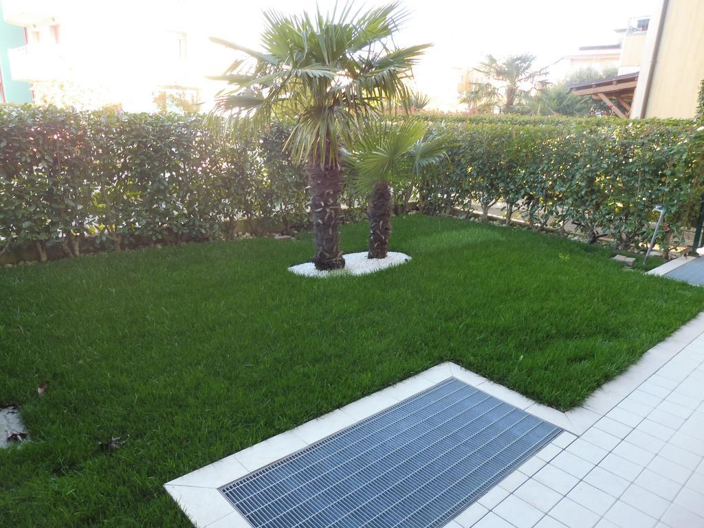 Residence Elisa Piano Terra Con Giardino E Posto Spiaggia Incluso カオルレ 部屋 写真