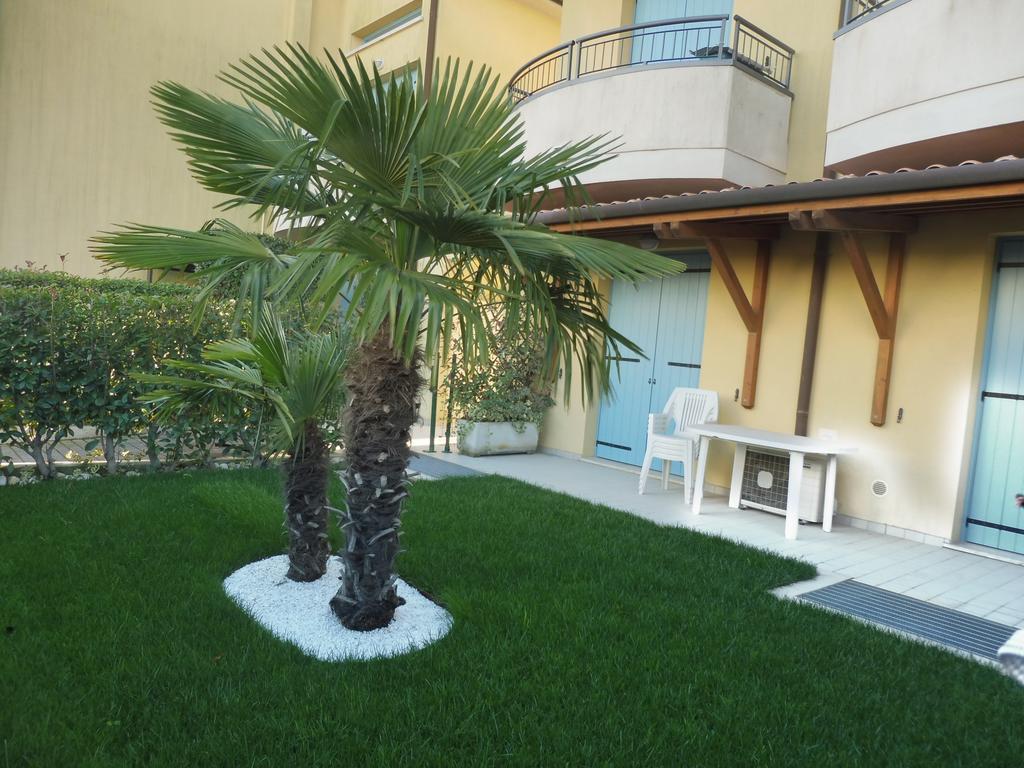 Residence Elisa Piano Terra Con Giardino E Posto Spiaggia Incluso カオルレ 部屋 写真