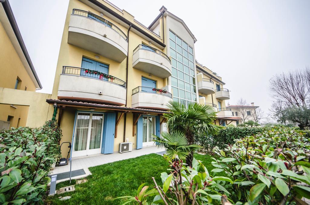Residence Elisa Piano Terra Con Giardino E Posto Spiaggia Incluso カオルレ 部屋 写真