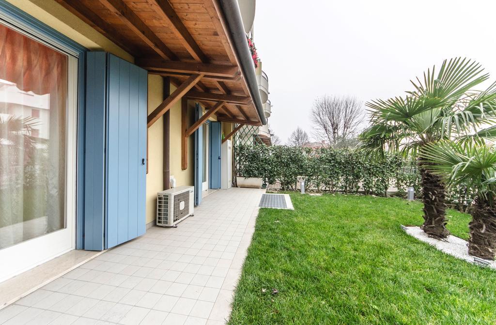 Residence Elisa Piano Terra Con Giardino E Posto Spiaggia Incluso カオルレ エクステリア 写真