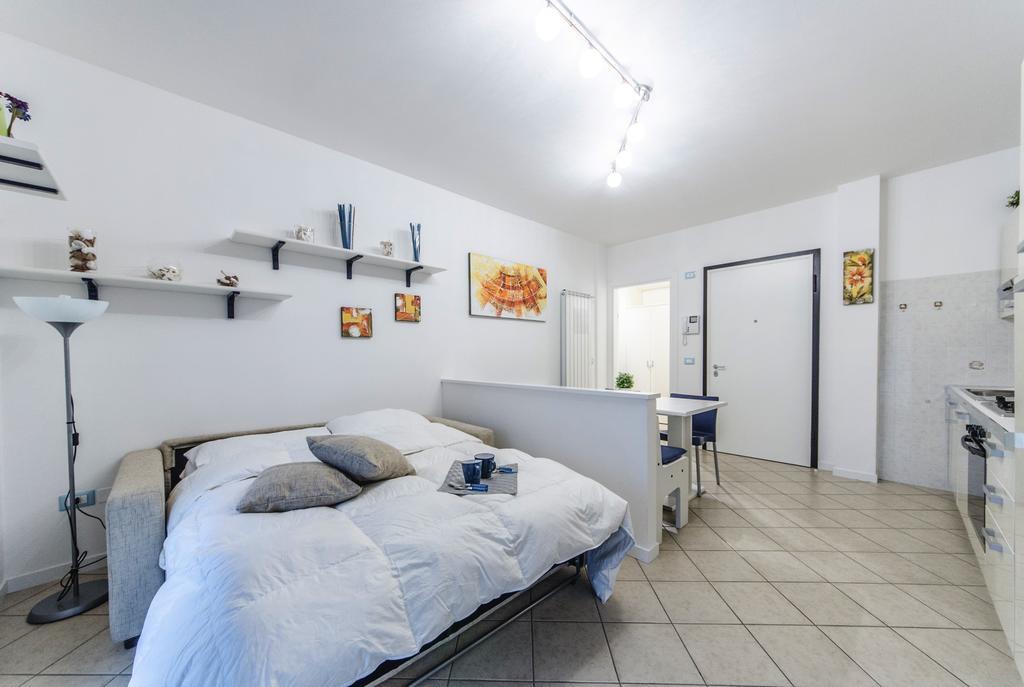 Residence Elisa Piano Terra Con Giardino E Posto Spiaggia Incluso カオルレ エクステリア 写真